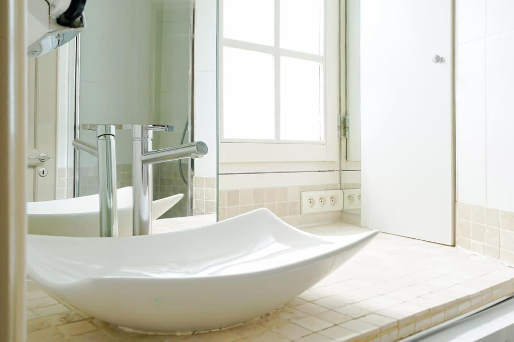 Coeur Du Marais - Grand 4 Personnes Appartement *